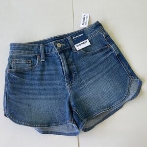 Old Navy High Rise OG Straight Denim Shorts Size 4  NWT
